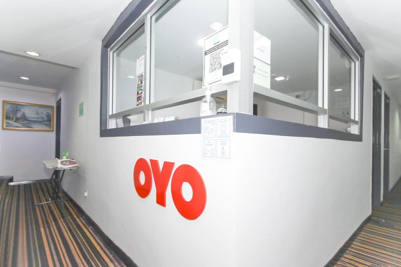 Super Oyo 90345 Tm Hotel Ampang  Exterior photo