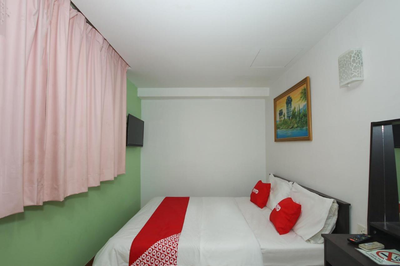 Super Oyo 90345 Tm Hotel Ampang  Exterior photo